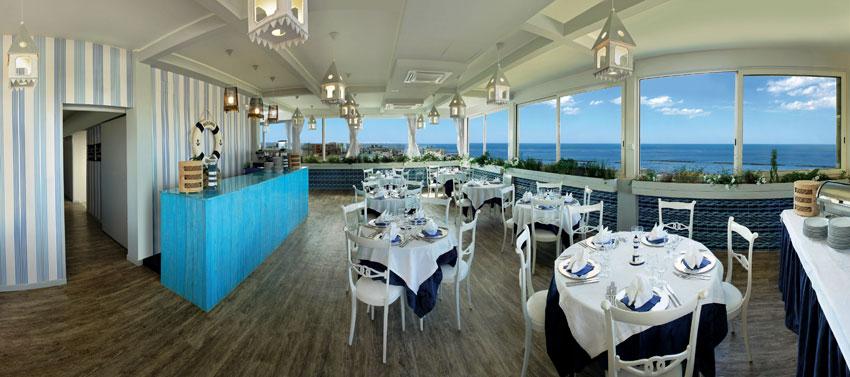 Hotel Maremonti Gabicce Mare Restoran fotoğraf