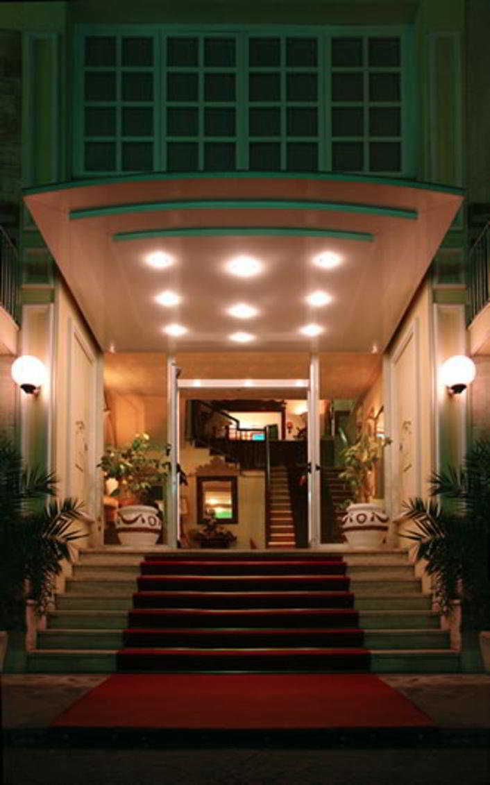 Hotel Maremonti Gabicce Mare Dış mekan fotoğraf